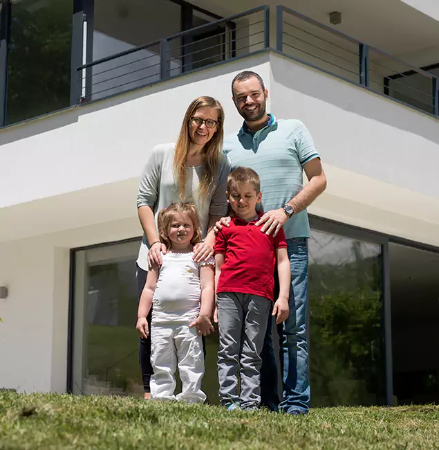 Why Roswell Trusts Roswell Pest Control Pros for Carpenter Bee Removal?